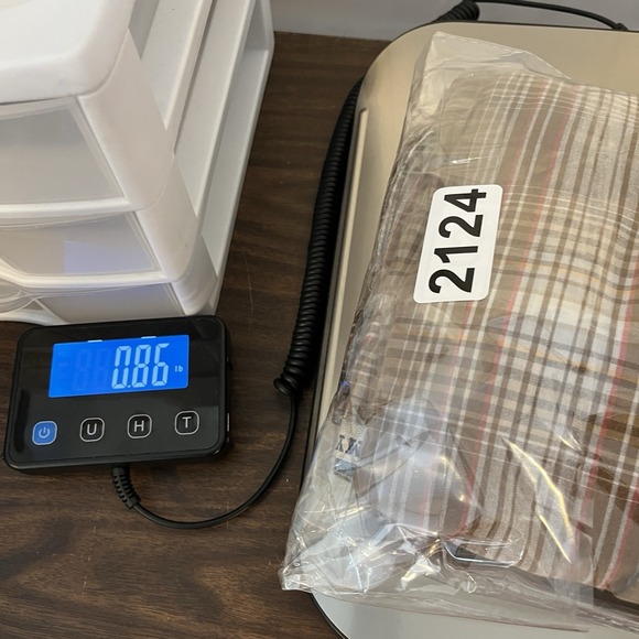 Tommy Bahama Jeans Earth Tone Plaid Cargo Shorts Men's Size 34 Preppy Casual - Picture 9 of 9